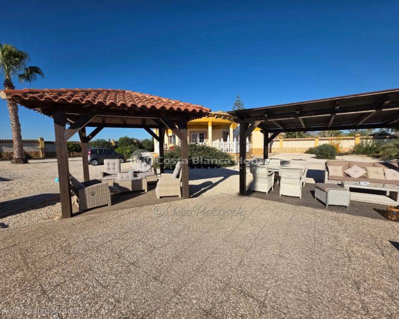 4 sypialnia Willa na sprzedaż w Catral z basenem - 385 000 € (Ref: 9452441)