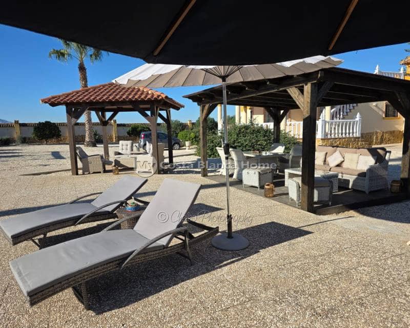 4 sypialnia Willa na sprzedaż w Catral z basenem - 385 000 € (Ref: 9452441)