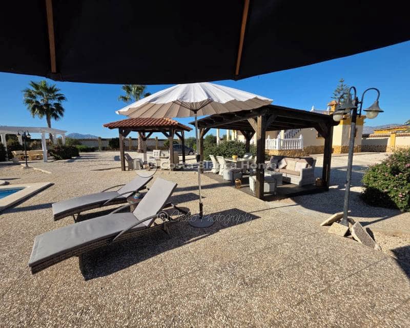 4 sypialnia Willa na sprzedaż w Catral z basenem - 385 000 € (Ref: 9452441)