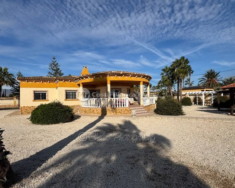 4 sypialnia Willa na sprzedaż w Catral z basenem - 385 000 € (Ref: 9452441)