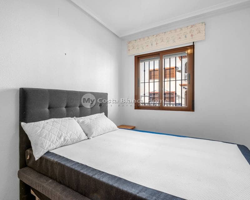 2 chambre Appartement à vendre à Daya Vieja avec piscine - 105 000 € (Ref: 9506315)