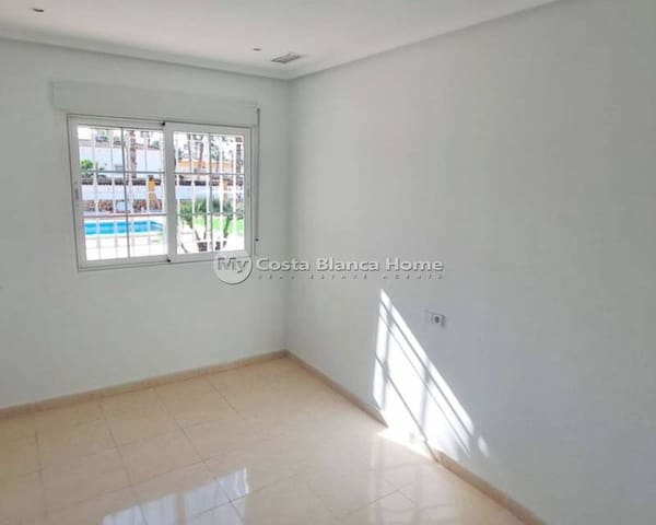 3 soverom Villa til salgs i Catral med svømmebasseng garasje - € 430 000 (Ref: 9614238)