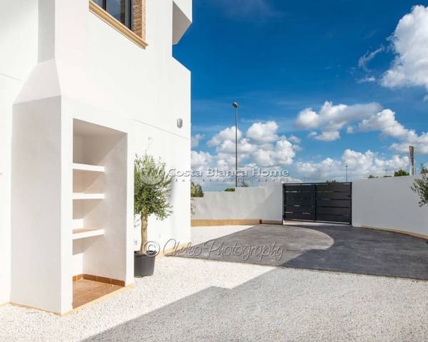 3 slaapkamer Huis te koop in Cox met zwembad - € 255.000 (Ref: 9654235)