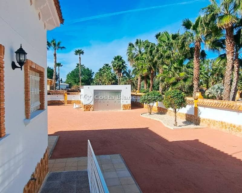 3 sovrum Finca/Hus på landet till salu i Catral med pool - 430 000 € (Ref: 9668255)