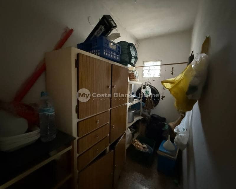 5 bedroom Finca/Country House for sale in Crevillente / Crevillent with garage - € 210,000 (Ref: 9713895)