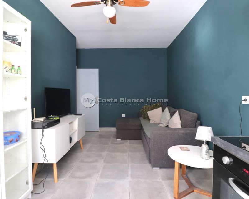 2 bedroom Bungalow for sale in Benijofar with pool - € 199,950 (Ref: 9739283)