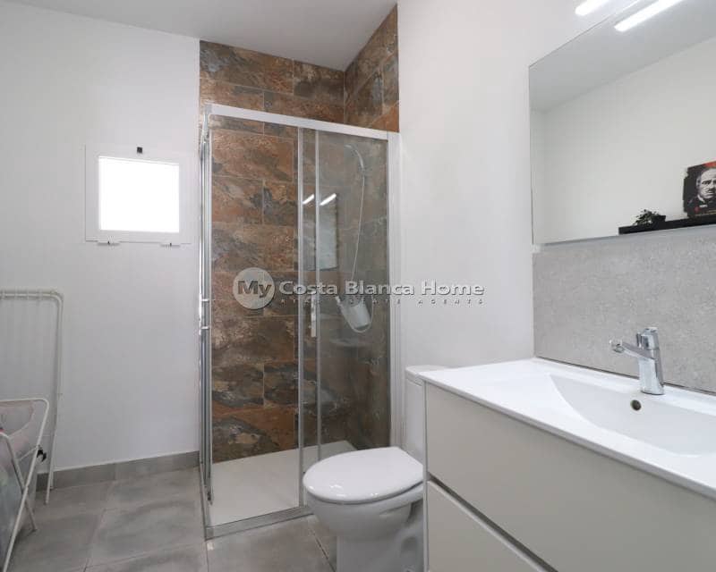 2 bedroom Bungalow for sale in Benijofar with pool - € 199,950 (Ref: 9739283)