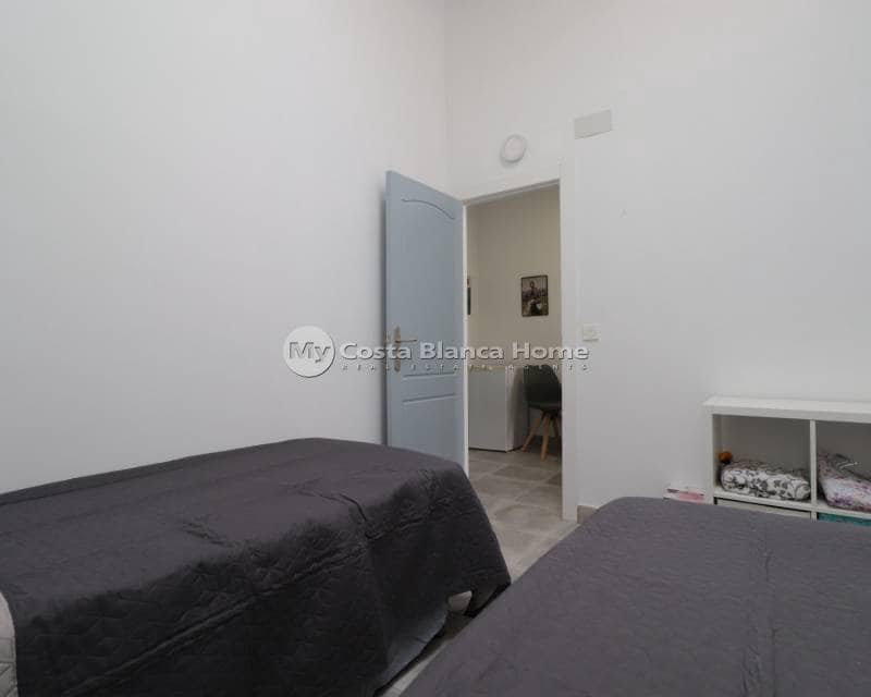 2 bedroom Bungalow for sale in Benijofar with pool - € 199,950 (Ref: 9739283)