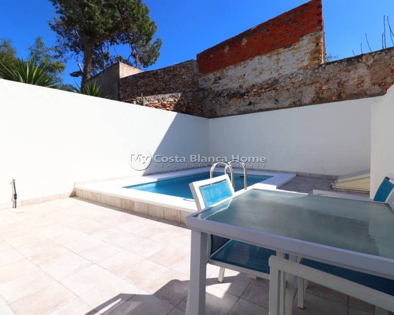 2 bedroom Bungalow for sale in Benijofar with pool - € 199,950 (Ref: 9739283)