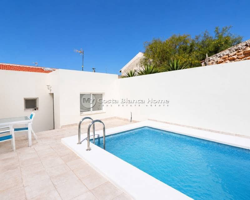 2 soveværelse Bungalow til salg i Benijofar med swimmingpool - € 199.950 (Ref: 9739283)