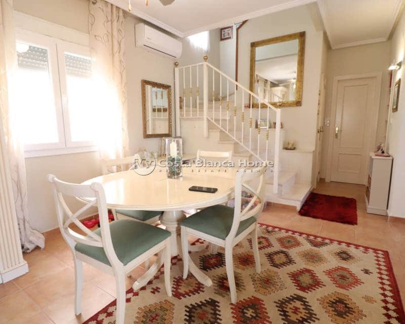 3 bedroom Semi-detached Villa for sale in Algorfa with pool - € 179,950 (Ref: 9739284)