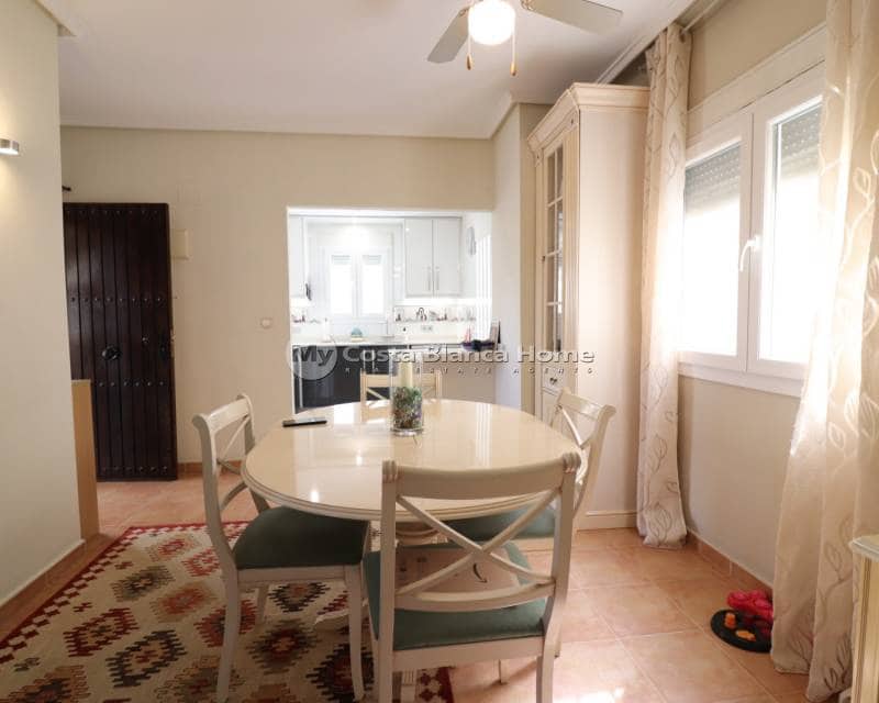 3 bedroom Semi-detached Villa for sale in Algorfa with pool - € 179,950 (Ref: 9739284)