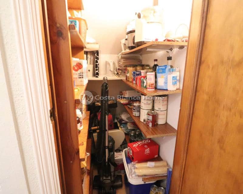 3 bedroom Semi-detached Villa for sale in Algorfa with pool - € 179,950 (Ref: 9739284)