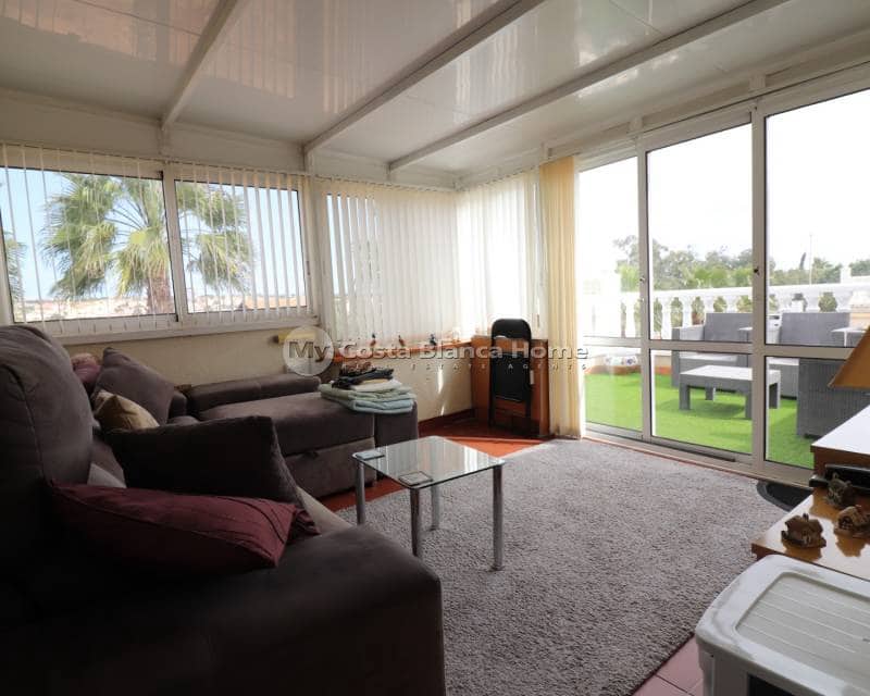 3 bedroom Semi-detached Villa for sale in Algorfa with pool - € 179,950 (Ref: 9739284)