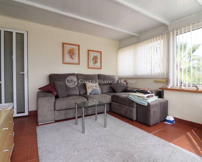 3 bedroom Semi-detached Villa for sale in Algorfa with pool - € 179,950 (Ref: 9739284)