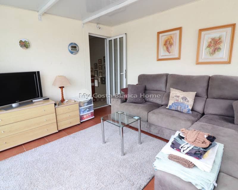 3 bedroom Semi-detached Villa for sale in Algorfa with pool - € 179,950 (Ref: 9739284)