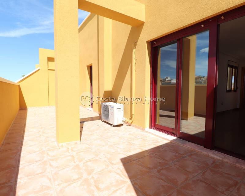 2 soveværelse Lejlighed til salg i Formentera del Segura med swimmingpool - € 149.900 (Ref: 9752569)