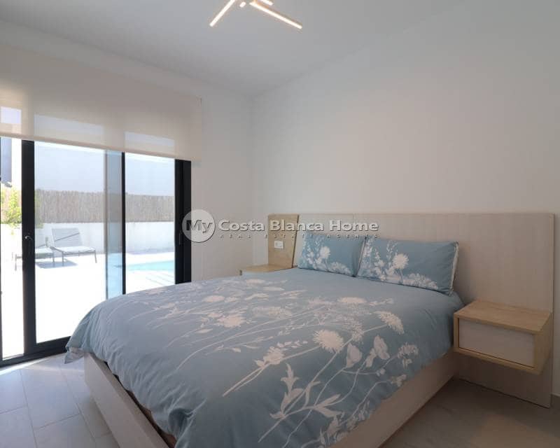 3 sypialnia Willa na sprzedaż w Algorfa z basenem - 619 950 € (Ref: 9752570)