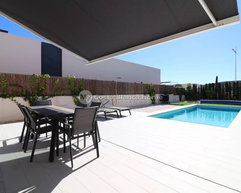 3 sypialnia Willa na sprzedaż w Algorfa z basenem - 619 950 € (Ref: 9752570)