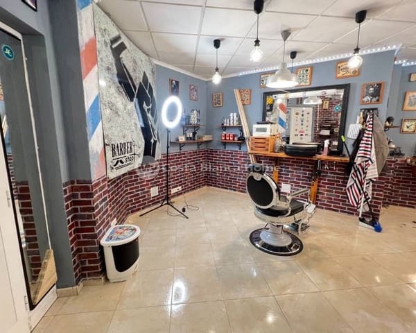 Commercial for sale in Zona Pueblo, Guardamar del Segura with pool - € 99,000 (Ref: 9756752)