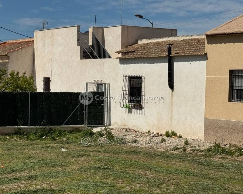 2 slaapkamer Huis te koop in Catral - € 119.995 (Ref: 9757811)