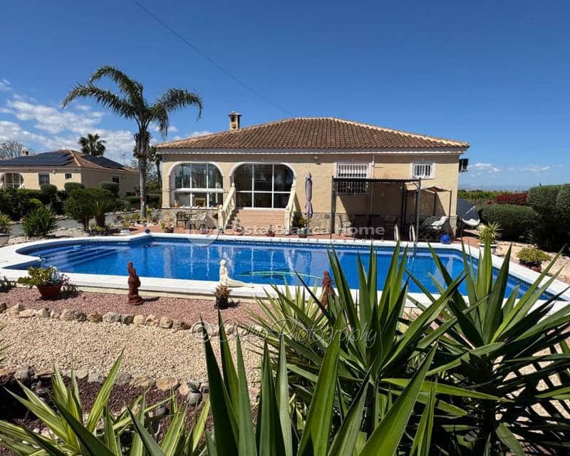 3 sypialnia Willa na sprzedaż w Catral z basenem - 379 995 € (Ref: 9778463)