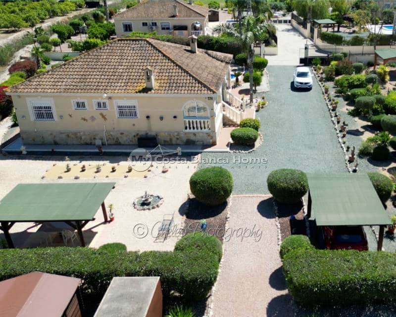 3 sypialnia Willa na sprzedaż w Catral z basenem - 379 995 € (Ref: 9778463)