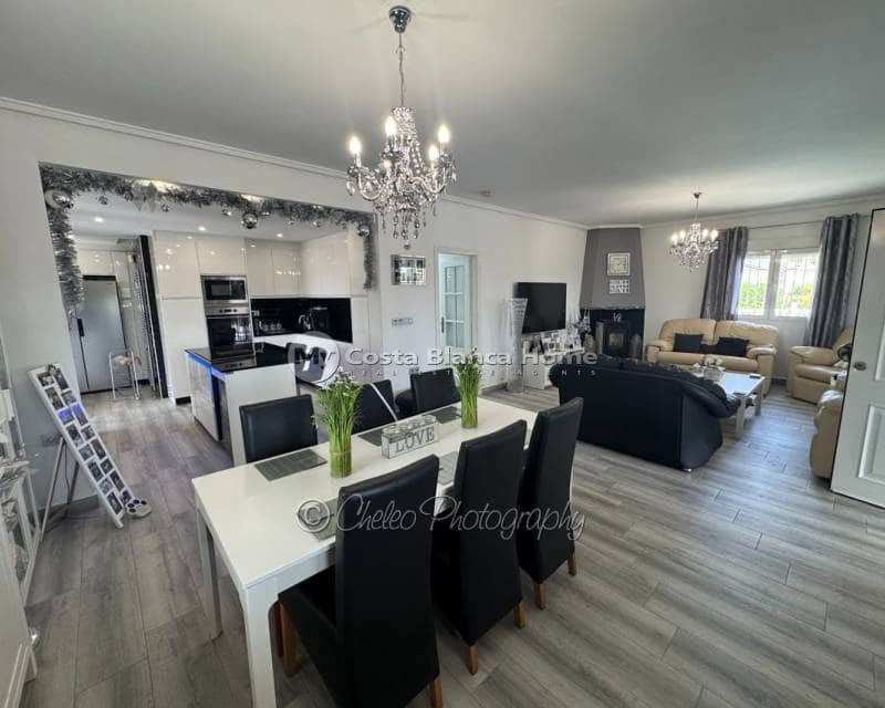 3 soverom Villa til salgs i Benejuzar med svømmebasseng garasje - € 625 000 (Ref: 9805595)