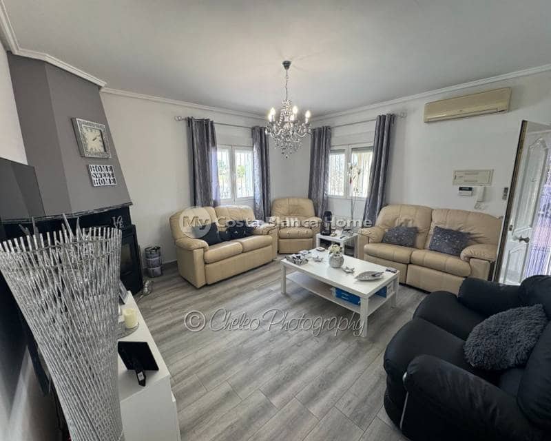 3 soverom Villa til salgs i Benejuzar med svømmebasseng garasje - € 625 000 (Ref: 9805595)