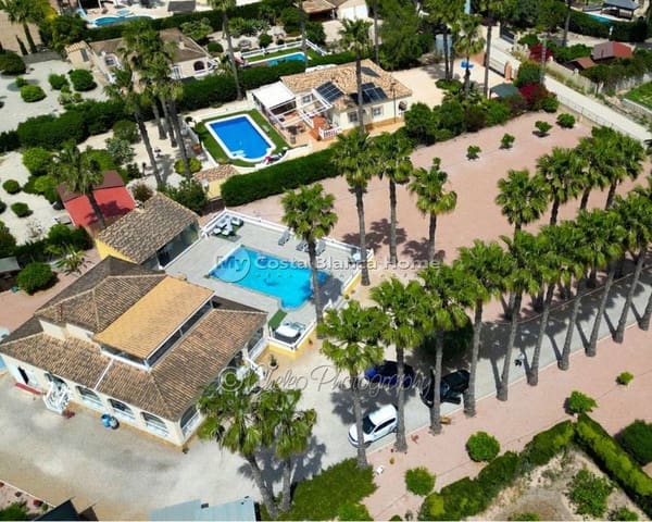 3 soverom Villa til salgs i Benejúzar med svømmebasseng garasje - € 625 000 (Ref: 9805595)