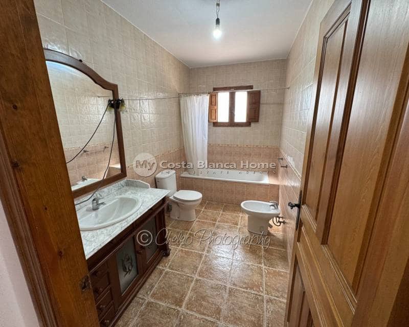4 makuuhuone Huvila myytävänä paikassa Catral mukana uima-altaan - 329 000 € (Ref: 9807185)
