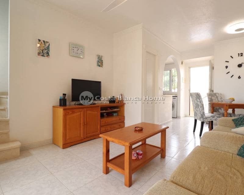 Casa de 2 habitaciones en Algorfa en venta con piscina - 174.950 € (Ref: 9820889)