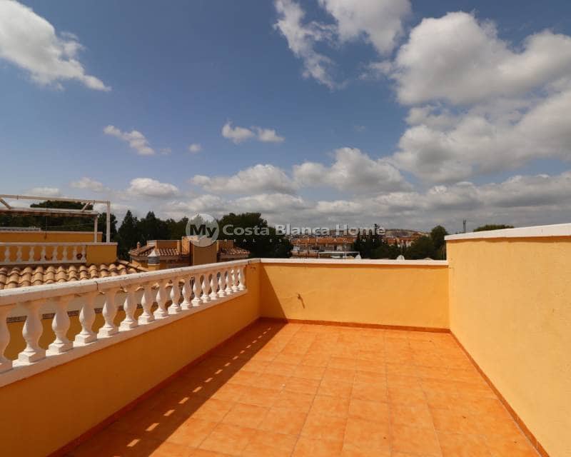 Casa de 2 habitaciones en Algorfa en venta con piscina - 174.950 € (Ref: 9820889)