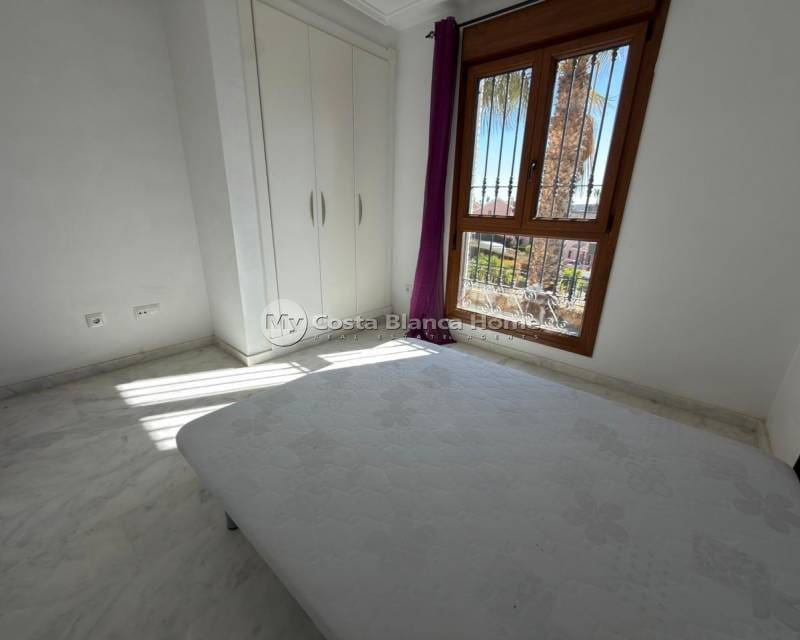 2 soverom Bungalow til salgs i Algorfa med svømmebasseng - € 234 900 (Ref: 9820890)