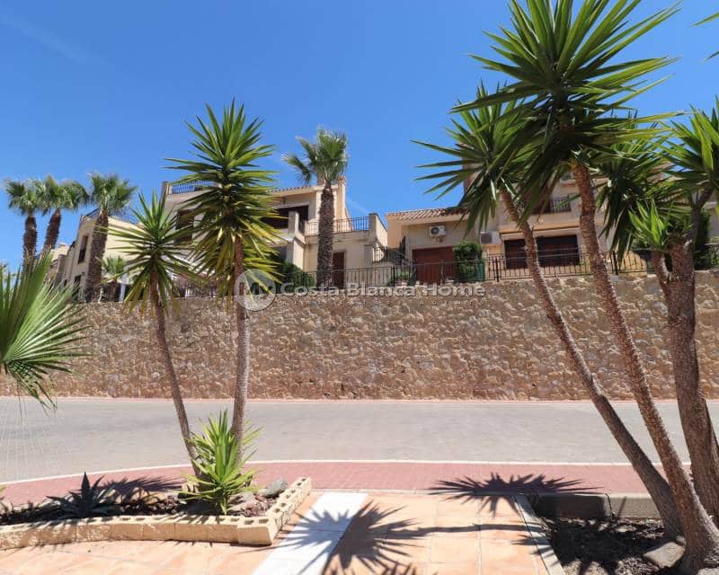 2 bedroom Bungalow for sale in Algorfa with pool - € 229,850 (Ref: 9820890)