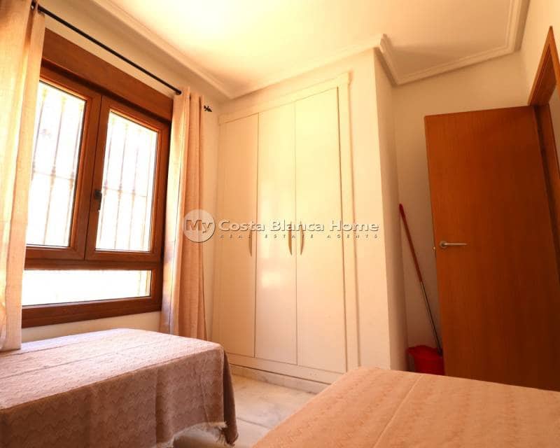 2 bedroom Bungalow for sale in Algorfa with pool - € 229,850 (Ref: 9820890)