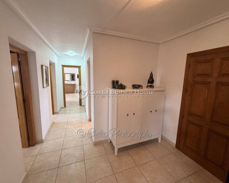 3 slaapkamer Villa te koop in Catral met zwembad garage - € 395.000 (Ref: 9832049)