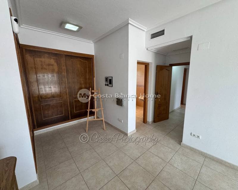 3 slaapkamer Villa te koop in Catral met zwembad garage - € 395.000 (Ref: 9832049)