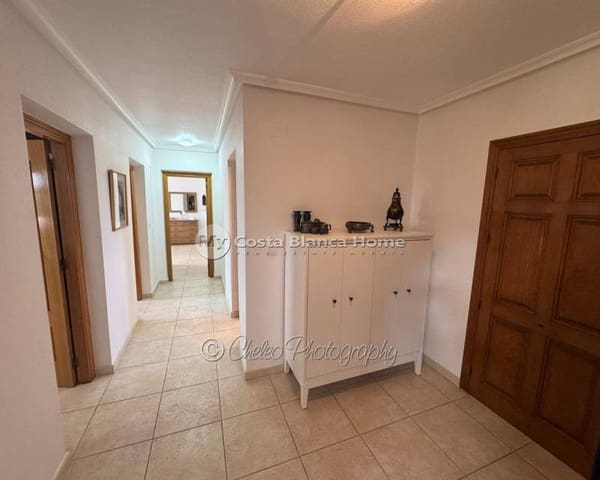 3 soverom Villa til salgs i Catral med svømmebasseng garasje - € 395 000 (Ref: 9832049)