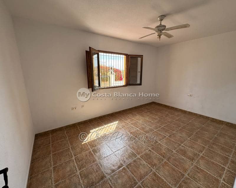 4 camera da letto Finca/Casa di Campagna in vendita in Catral con piscina - 329.000 € (Rif: 9832331)