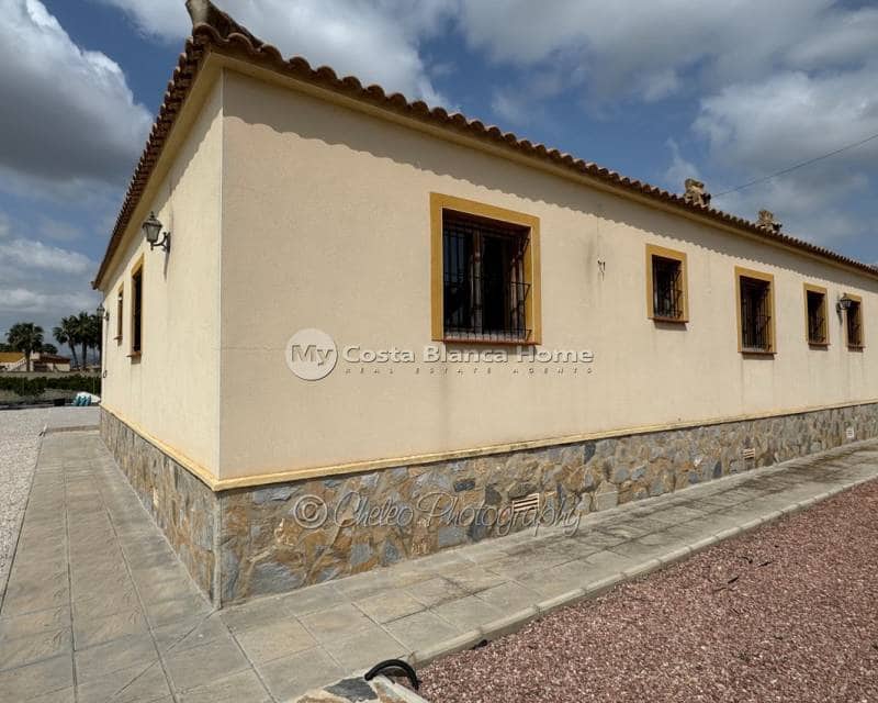 4 camera da letto Finca/Casa di Campagna in vendita in Catral con piscina - 329.000 € (Rif: 9832331)
