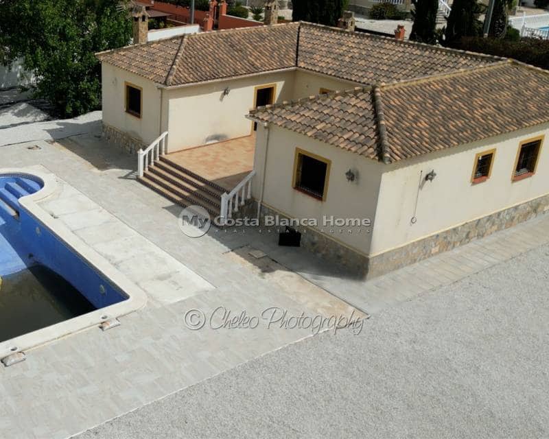 4 camera da letto Finca/Casa di Campagna in vendita in Catral con piscina - 329.000 € (Rif: 9832331)