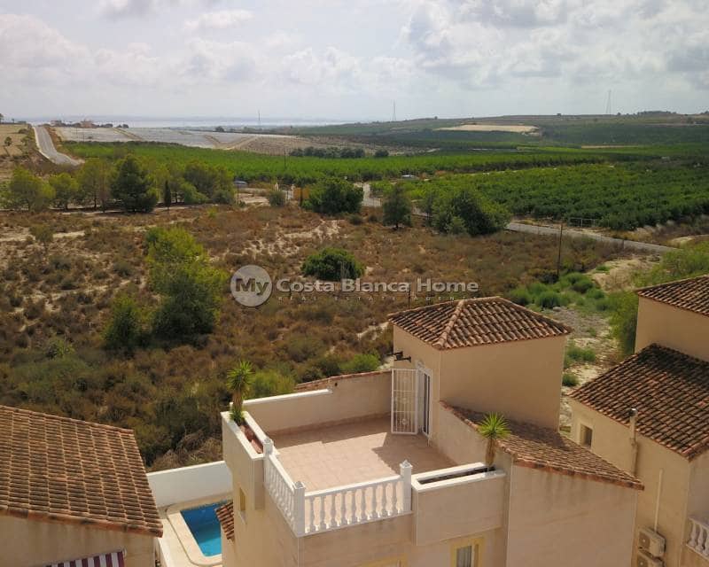 3 sypialnia Willa na sprzedaż w San Miguel de Salinas z basenem - 250 000 € (Ref: 9844246)