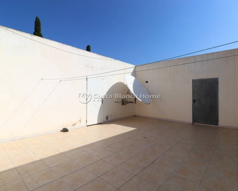 3 bedroom Finca/Country House for sale in Albatera with pool - € 325,000 (Ref: 9844247)