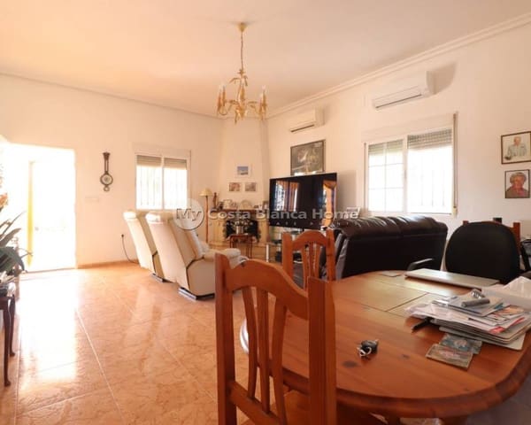 3 soveværelse Finca/Landehus til salg i Albatera med swimmingpool - € 325.000 (Ref: 9844247)