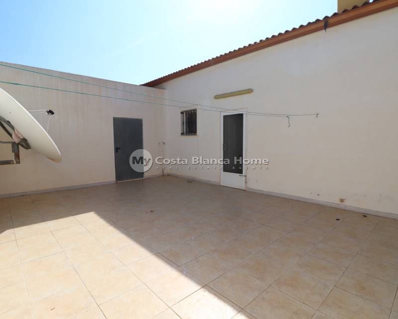 3 bedroom Finca/Country House for sale in Albatera with pool - € 325,000 (Ref: 9844247)