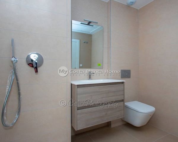 3 soverom Villa til salgs i Monforte del Cid med svømmebasseng - € 365 000 (Ref: 9858289)