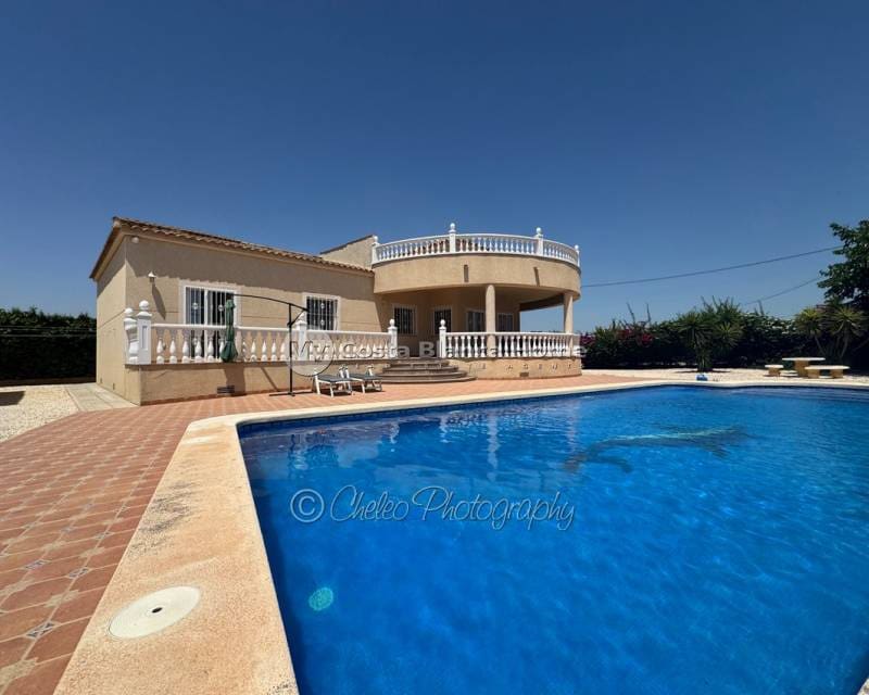 3 Zimmer Finca/Landgut zu verkaufen in Catral mit Pool Garage - 395.000 € (Ref: 9889210)