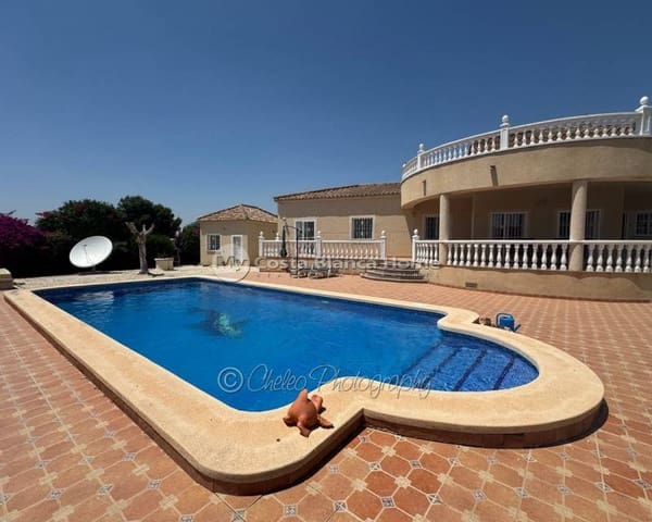 3 sovrum Finca/Hus på landet till salu i Catral med pool garage - 395 000 € (Ref: 9889210)