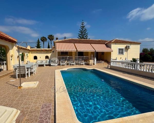 3 Zimmer Finca/Landgut zu verkaufen in Catral mit Pool - 439.000 € (Ref: 9911991)